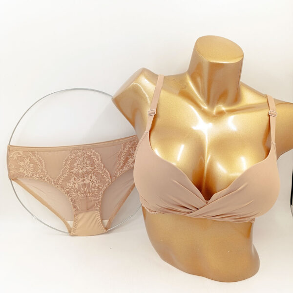 ست سوتین و شورت اسفنجی جکدار